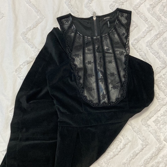 GORGEOUS Black Buffalo David Bitton Mini Dress with Leather&Lace Detailing - Picture 5 of 11